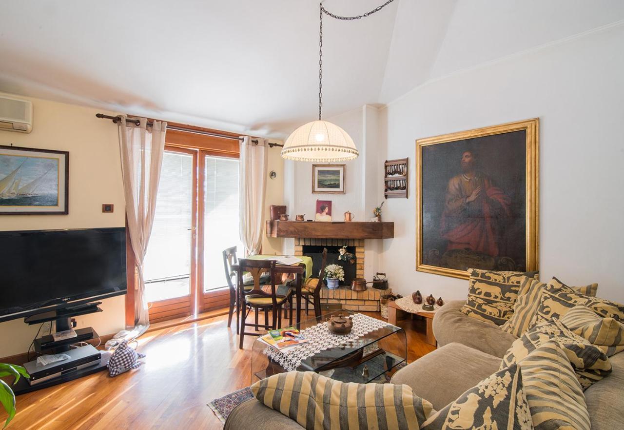 La Mansarda Delle Meraviglie B&B Superior Trieste Eksteriør billede