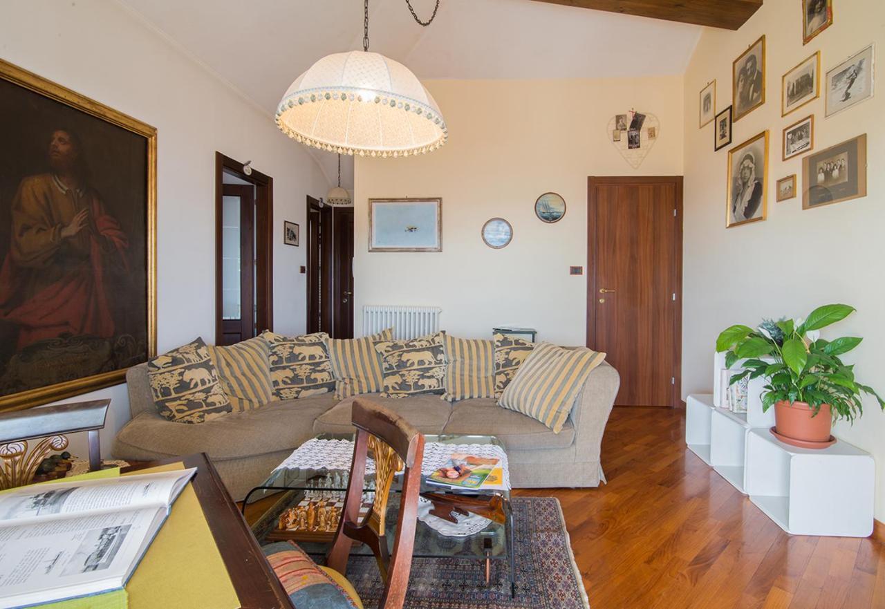 La Mansarda Delle Meraviglie B&B Superior Trieste Eksteriør billede