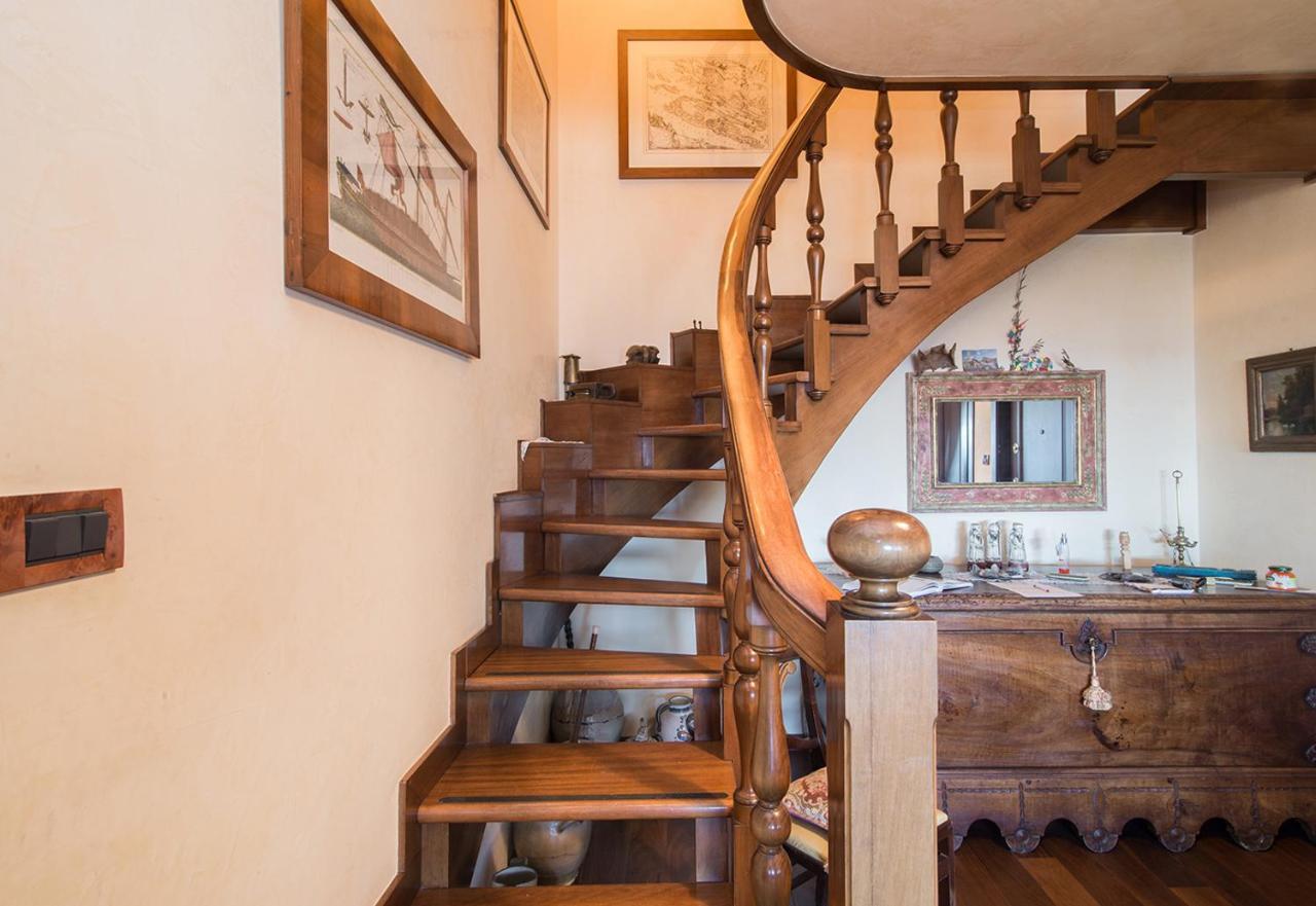 La Mansarda Delle Meraviglie B&B Superior Trieste Eksteriør billede