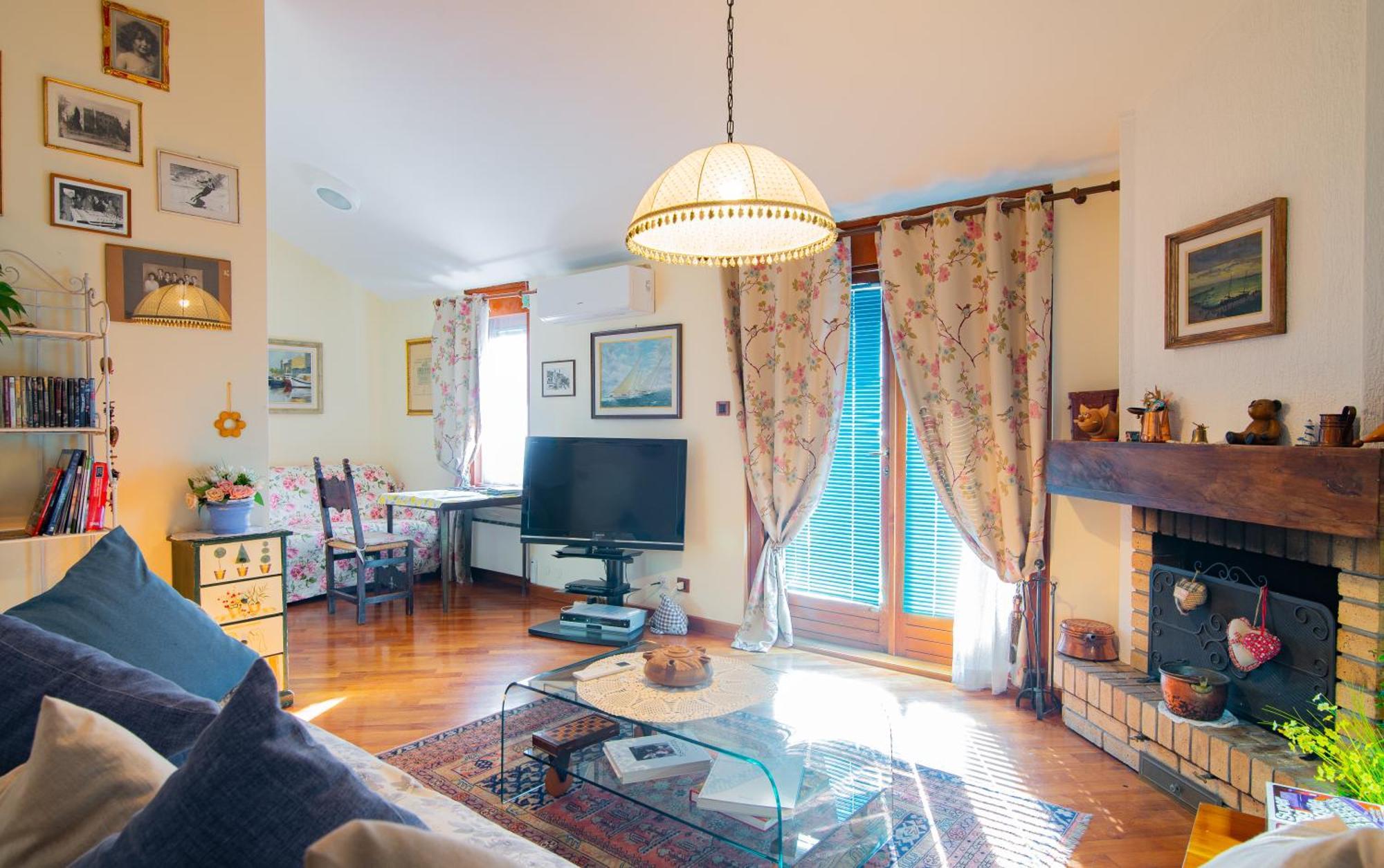 La Mansarda Delle Meraviglie B&B Superior Trieste Eksteriør billede